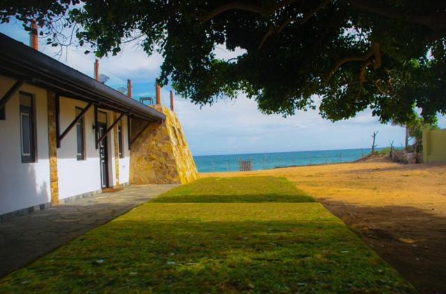 Thaulle Ayurveda Resort - Yala Tissamaharama Eksteriør billede
